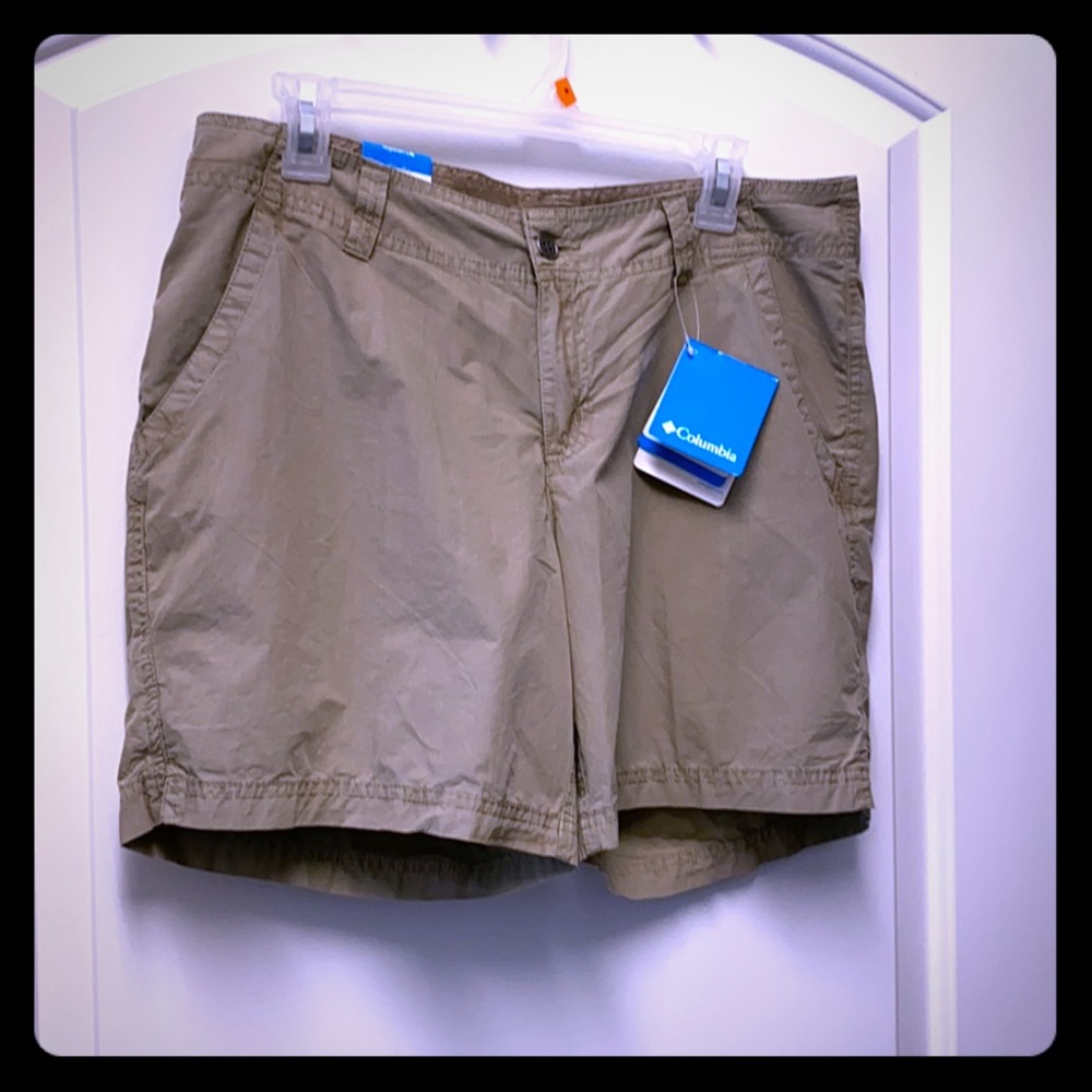 BNWT Columbia Active Shorts, Size 10